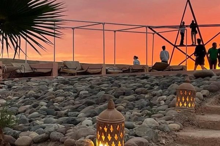 Marrakech: Agafay Desert Retreat, Tent, Dinner, Show and Pool